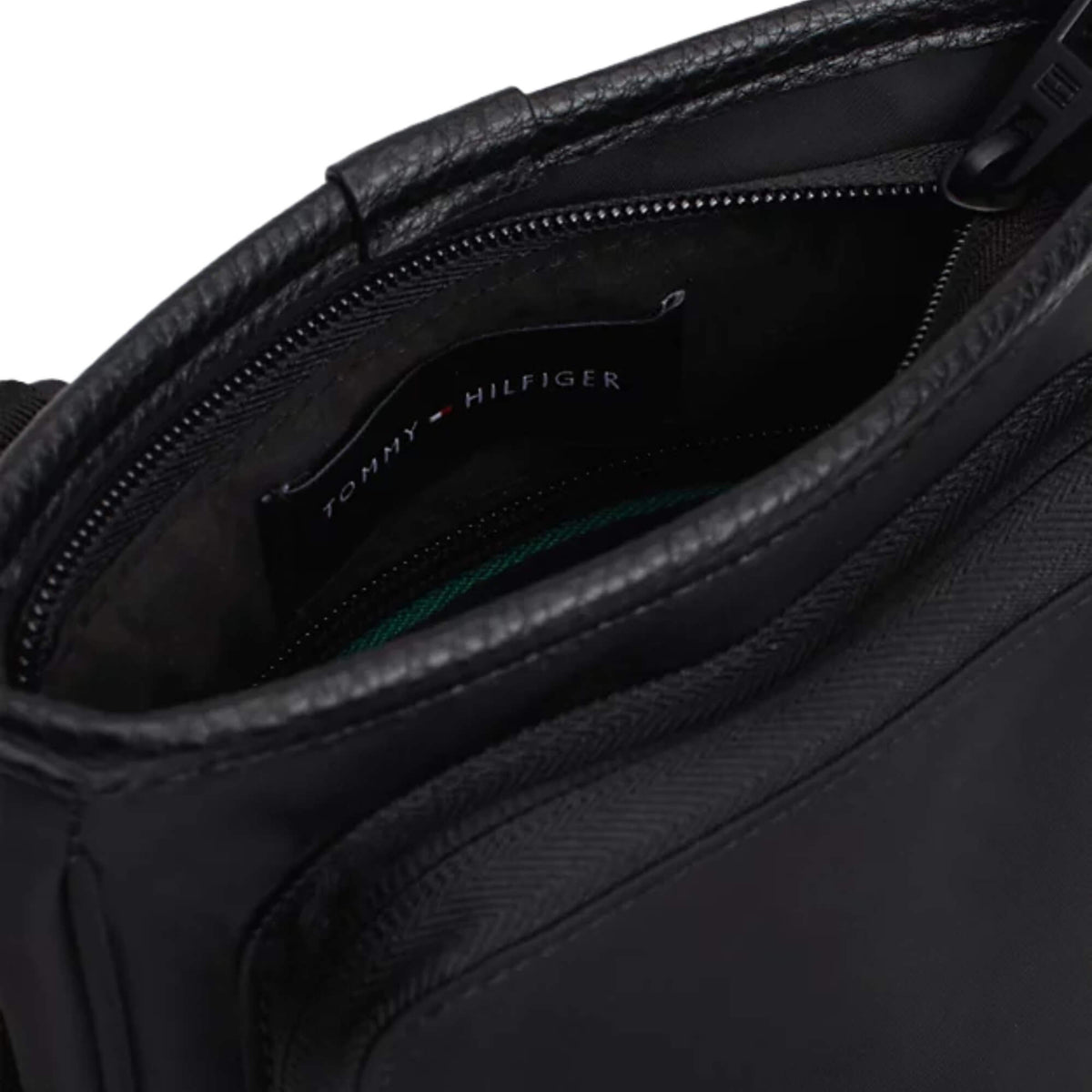 Bolso Tommy Hilfiger Hombre TH Repreve Mini Crossover · imagen 3