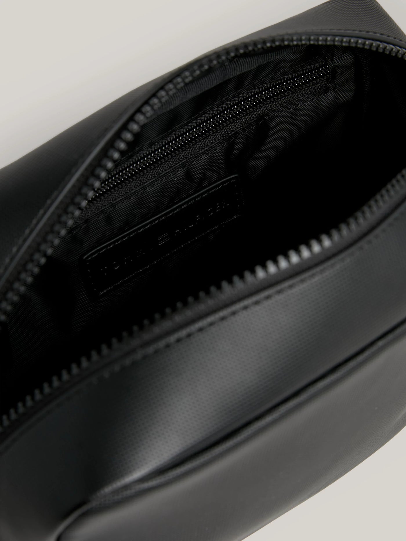Neceser Tommy Hilfiger Hombre Th Pique Washbag · imagen 4