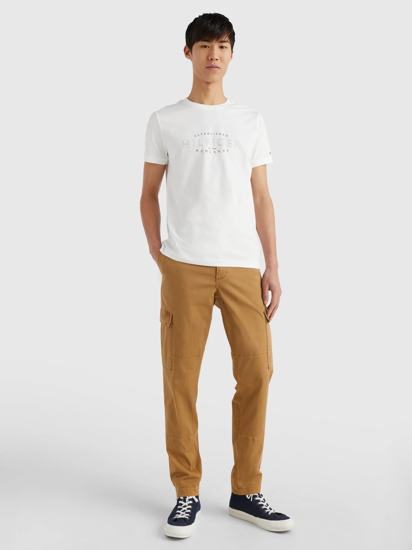 Camisetas Tommy Hilfiger Hombre Hilfiger Curve Logo Tee · imagen 2