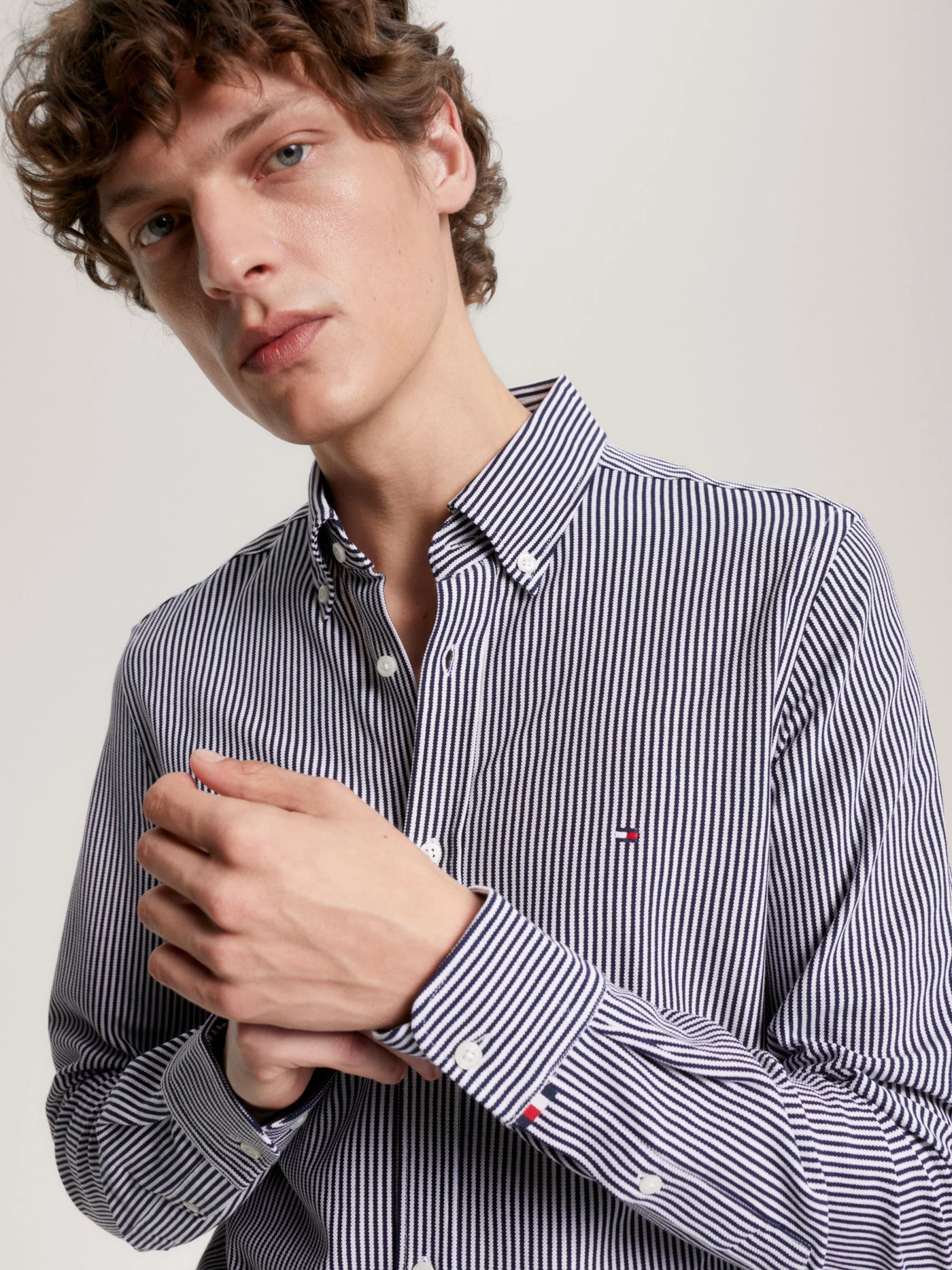 Camisas Tommy Hilfiger Hombre 1985 Knit Stripe Sf Shirt · imagen 3