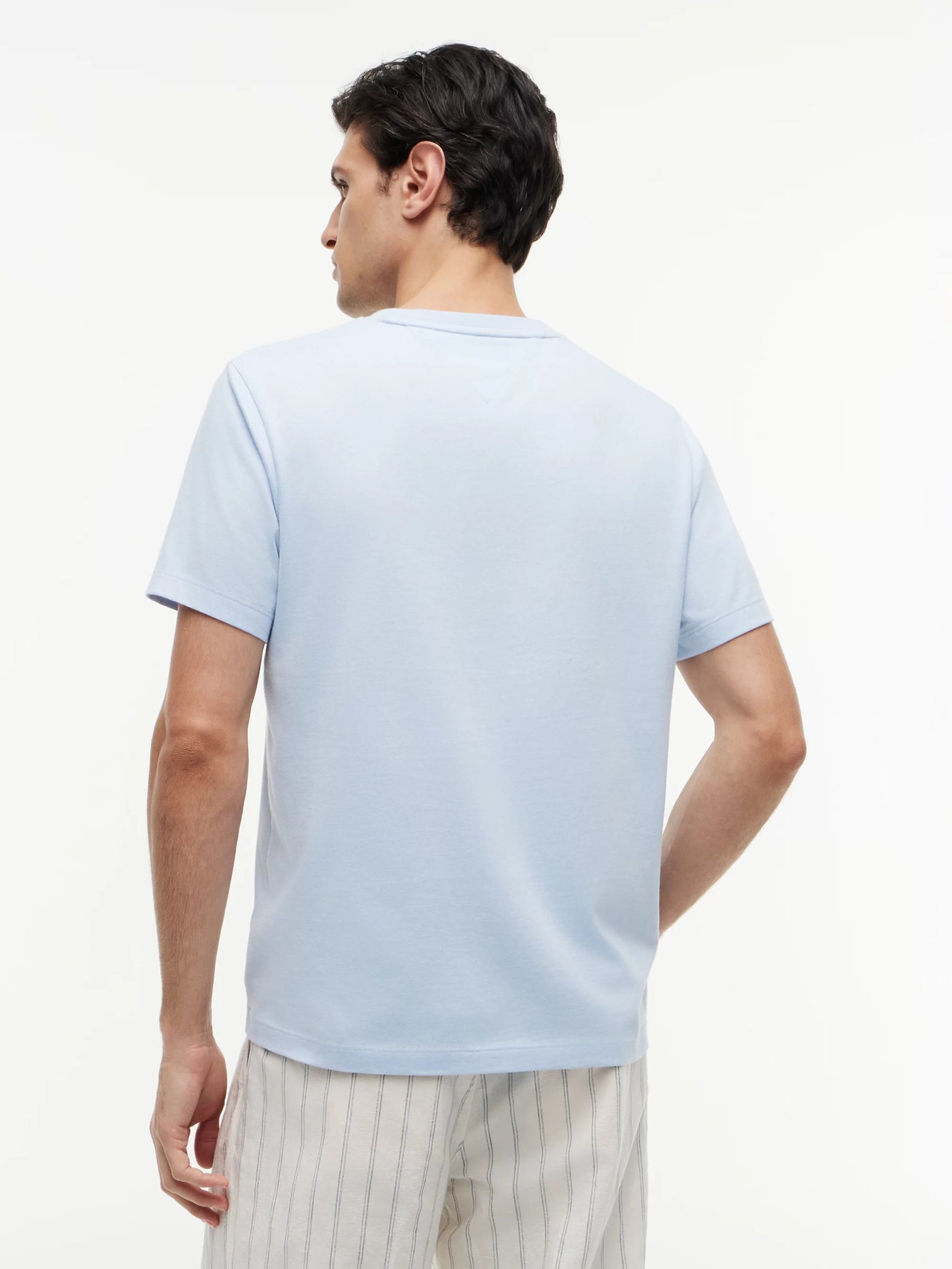 Tommy Hilfiger Camiseta Essential Reg Fit Solid Tee · ref. mw0mw399 · imagen 4