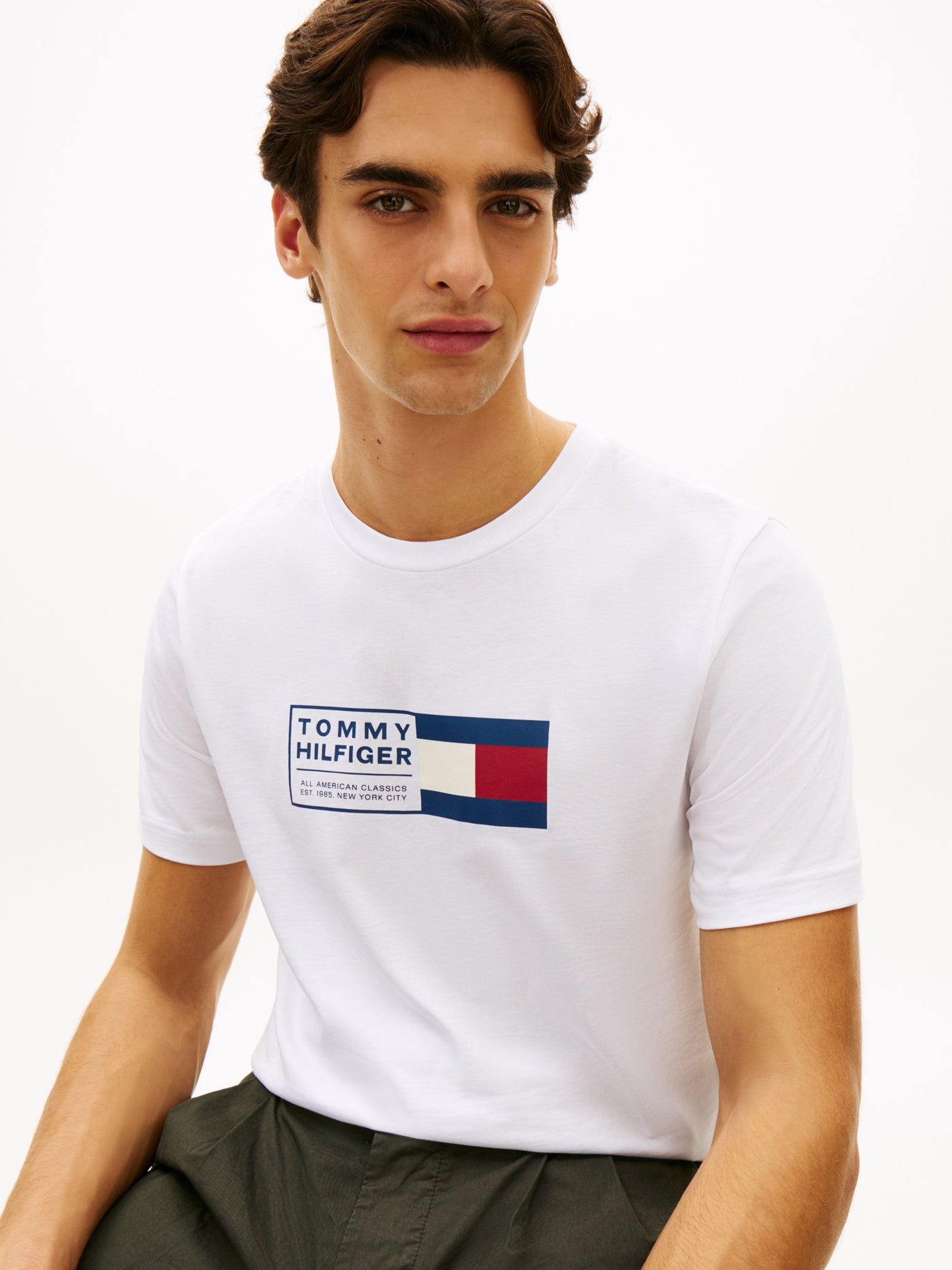 Camiseta Tommy Hilfiger Hombre Brand Love Text Box · imagen 2