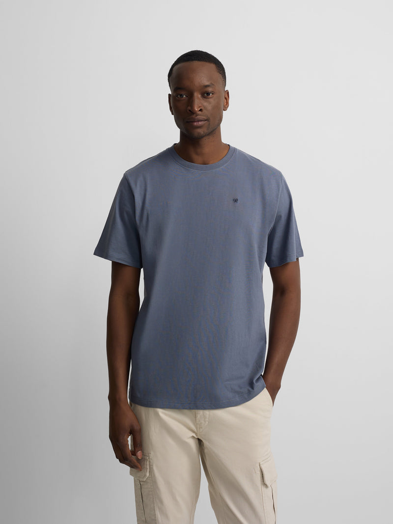 Camiseta Silbon Hombre Minilogo Índigo · vista frontal modelo