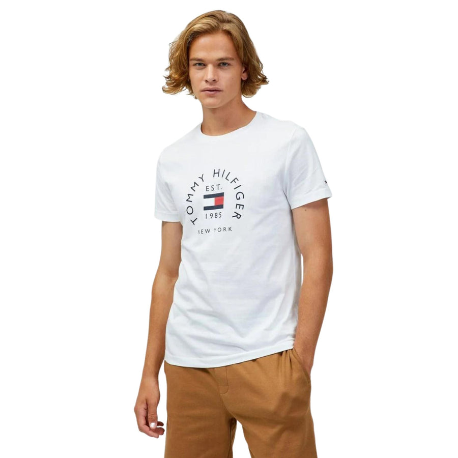 Camisetas Tommy Hilfiger Hombre Flag Arch Tee - Medina Menswear®