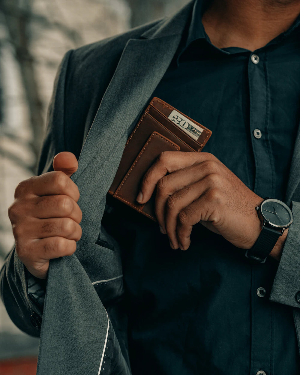 Carteras Compactas y Prácticas para el Hombre Activo