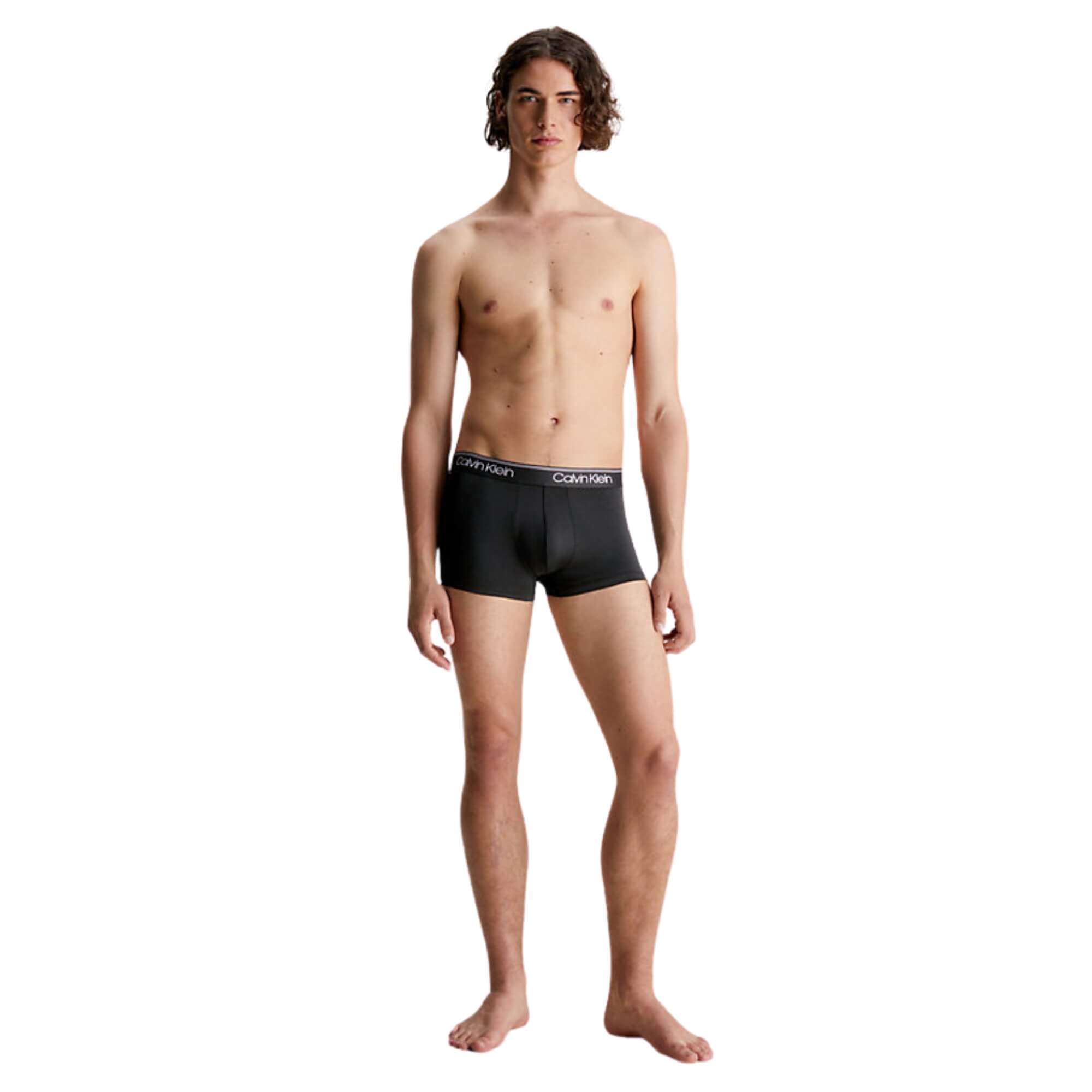 Calzoncillos Calvin Klein Hombre Low Rise Trunk 3Pk · Negro · imagen 2