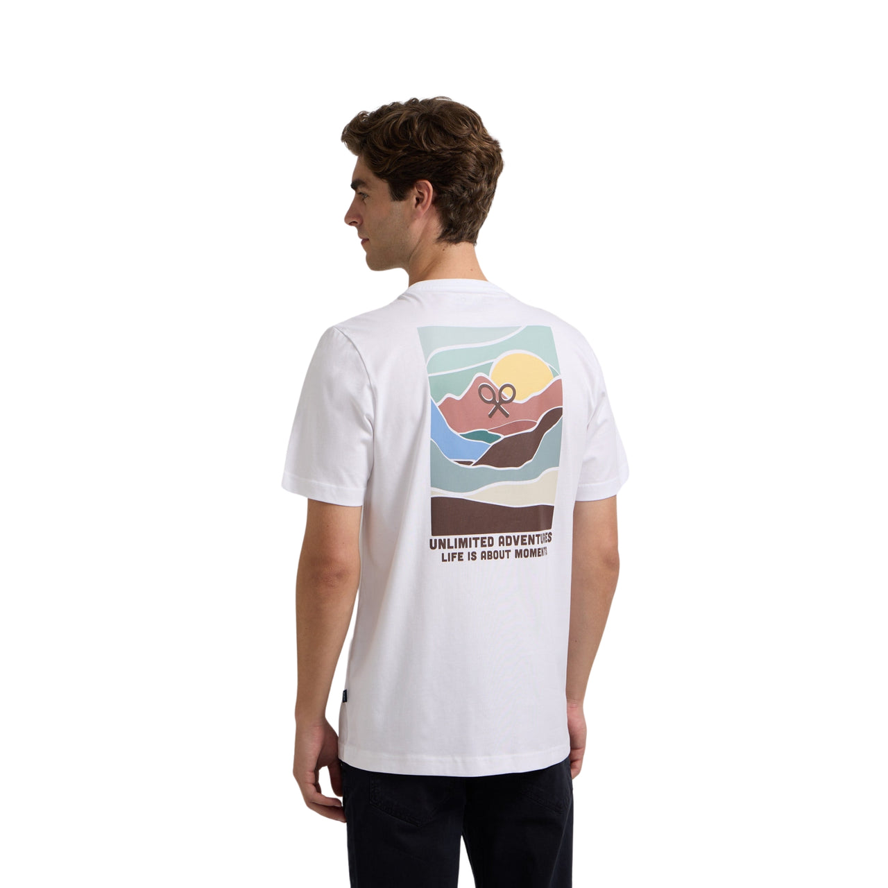 129937  Camisetas Silbon Hombre Unlimited Adventures Blanca