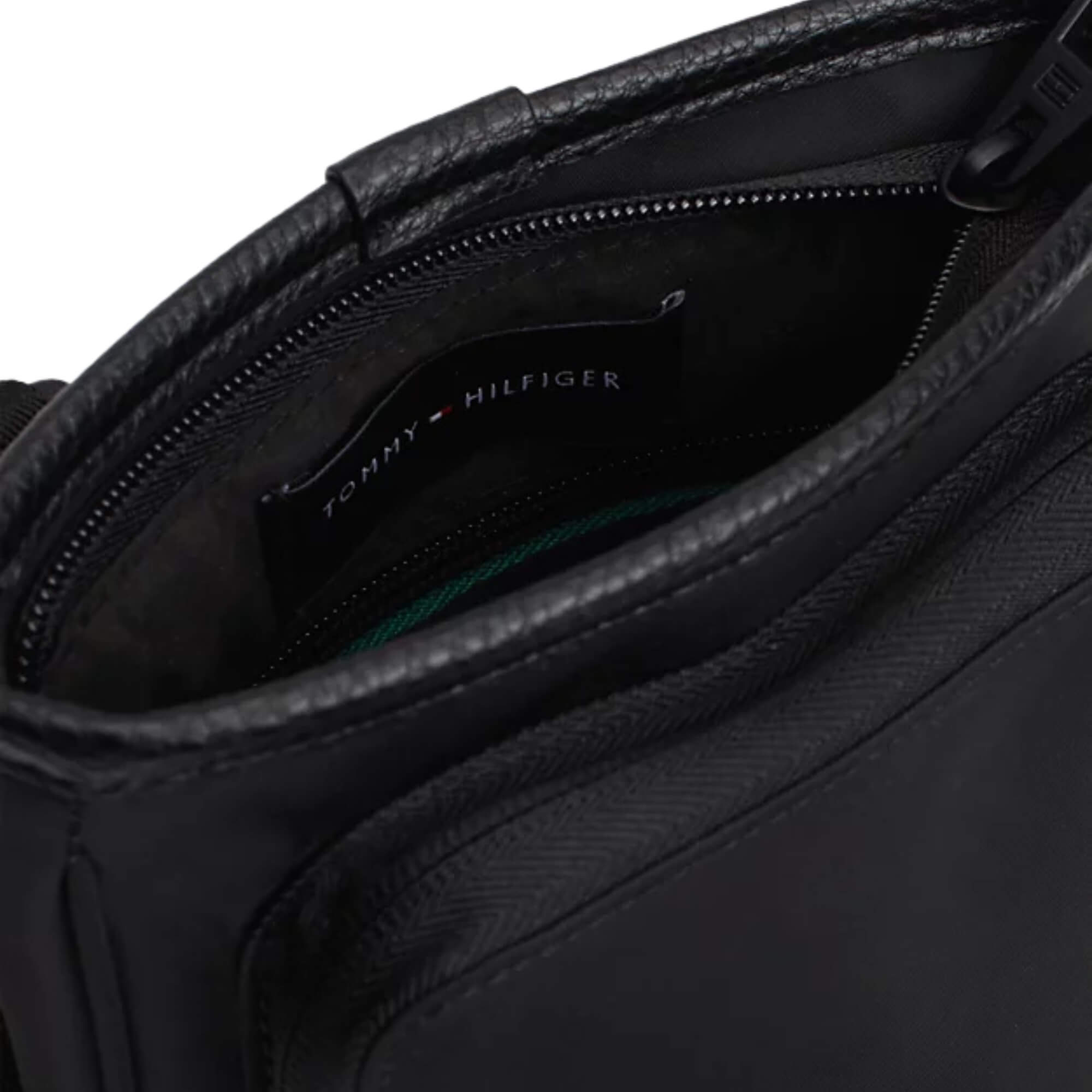 Bolso Tommy Hilfiger Hombre TH Repreve Mini Crossover · imagen 3