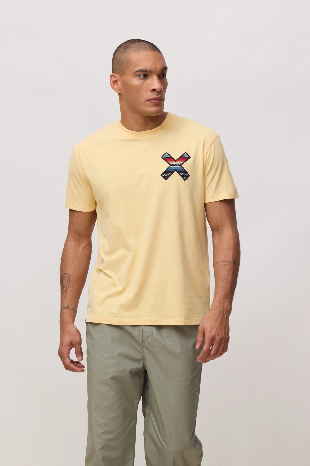 Camiseta Classic Amarillo Claro | Blue Banana · imagen 3