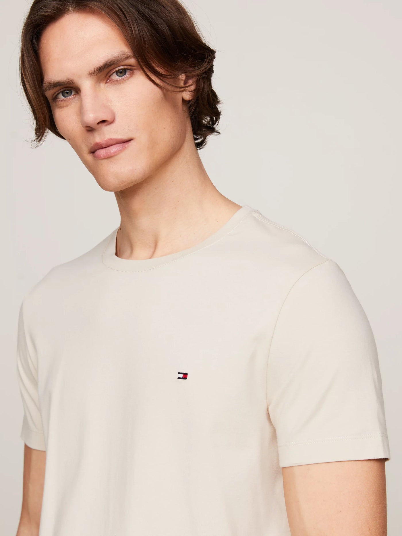 Camisetas Tommy Hilfiger Hombre Stretch Slim Fit Tee · Negro Rosa · imagen 3