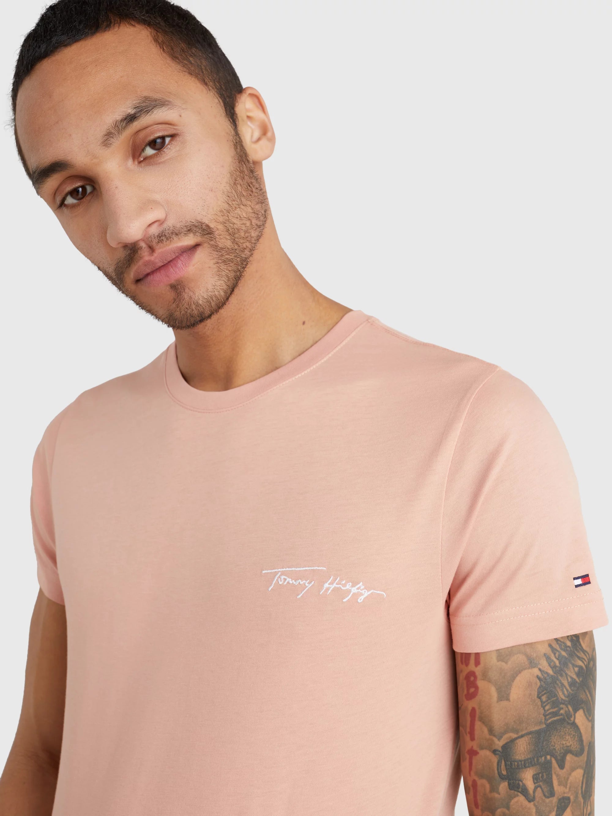 Camisetas Tommy Hilfiger Hombre Signature Front Logo Tee · imagen 4