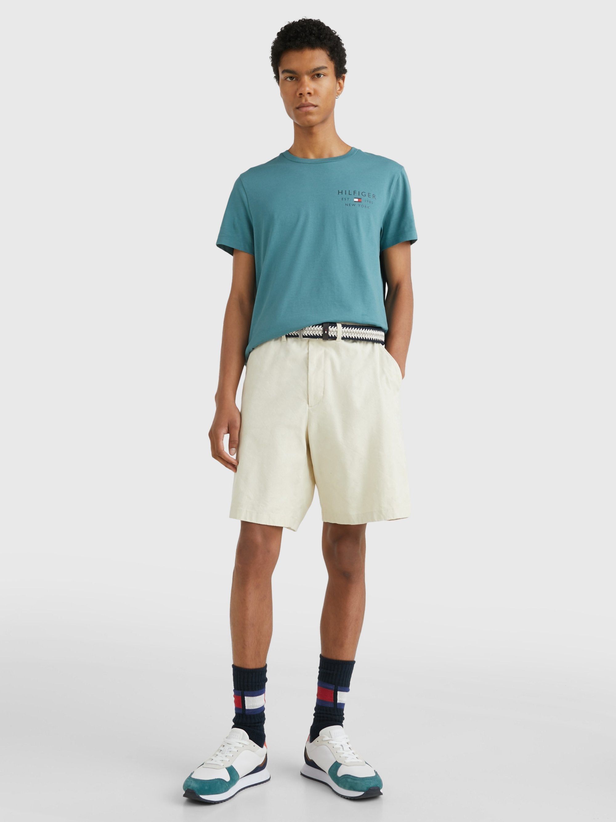 Camisetas Tommy Hilfiger Hombre Brand Love Small Logo Tee · Azul · imagen 2