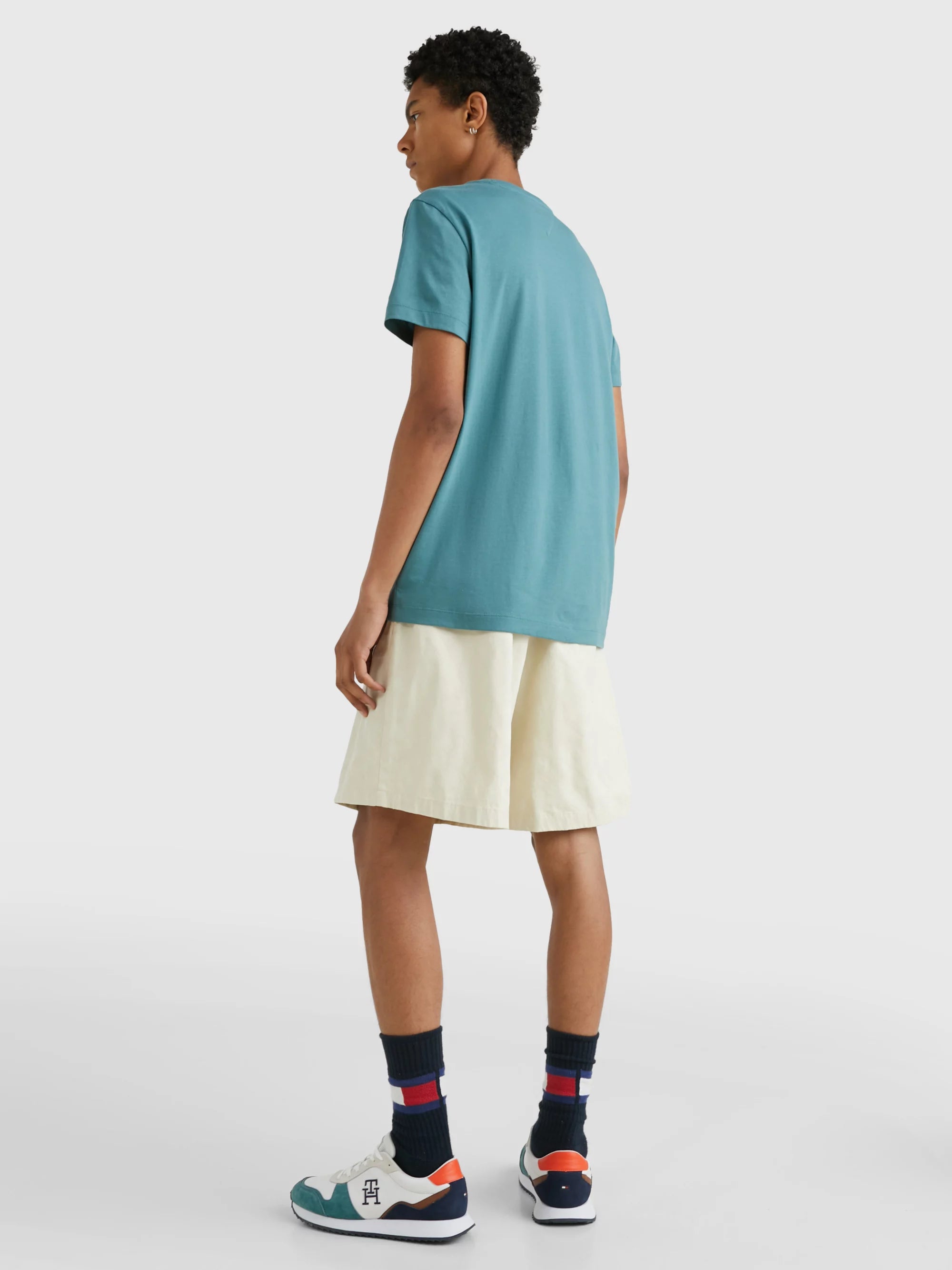 Camisetas Tommy Hilfiger Hombre Brand Love Small Logo Tee · Azul · imagen 4