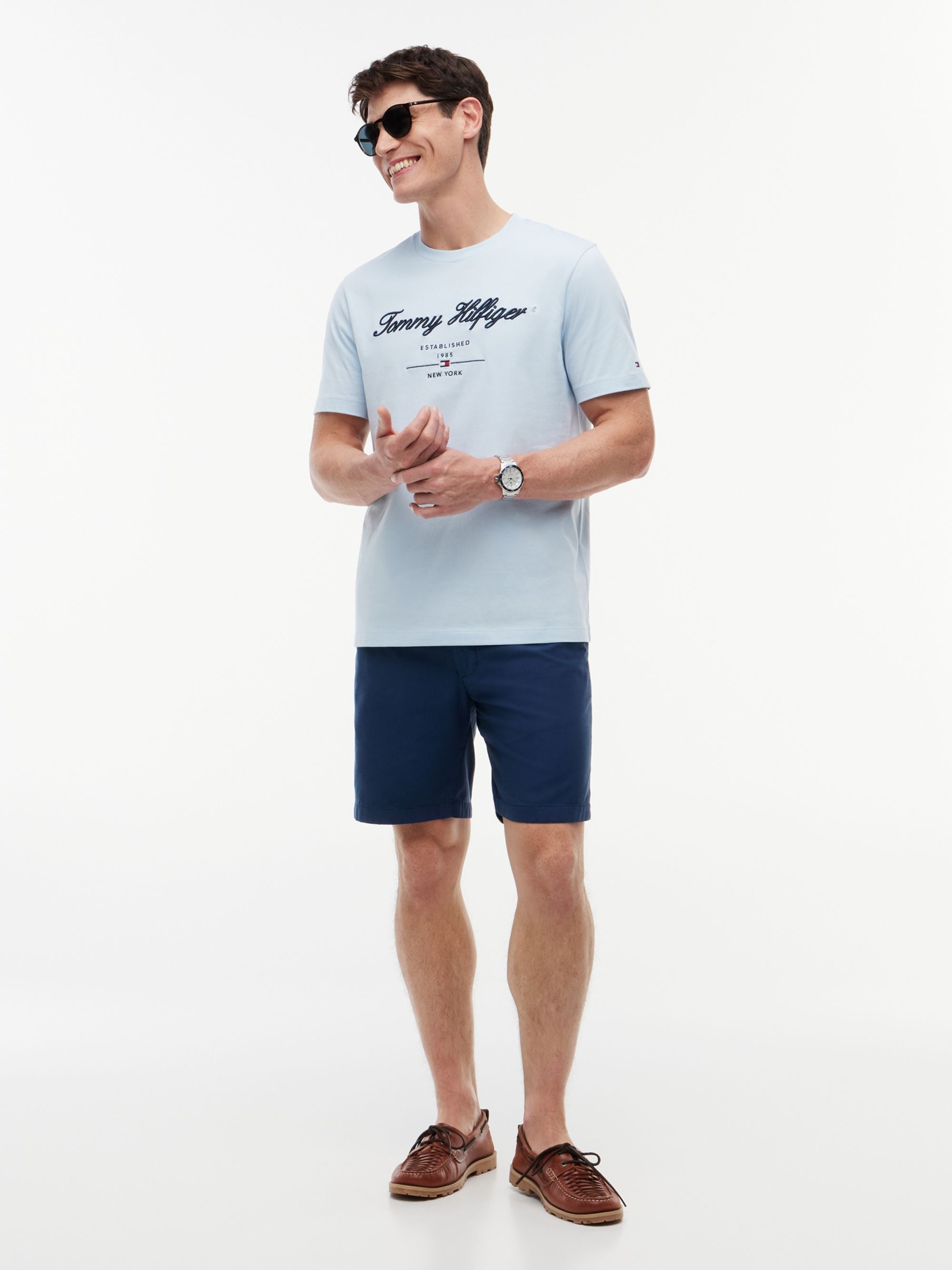 Camiseta Script Logo Azul | Tommy Hilfiger · imagen 2