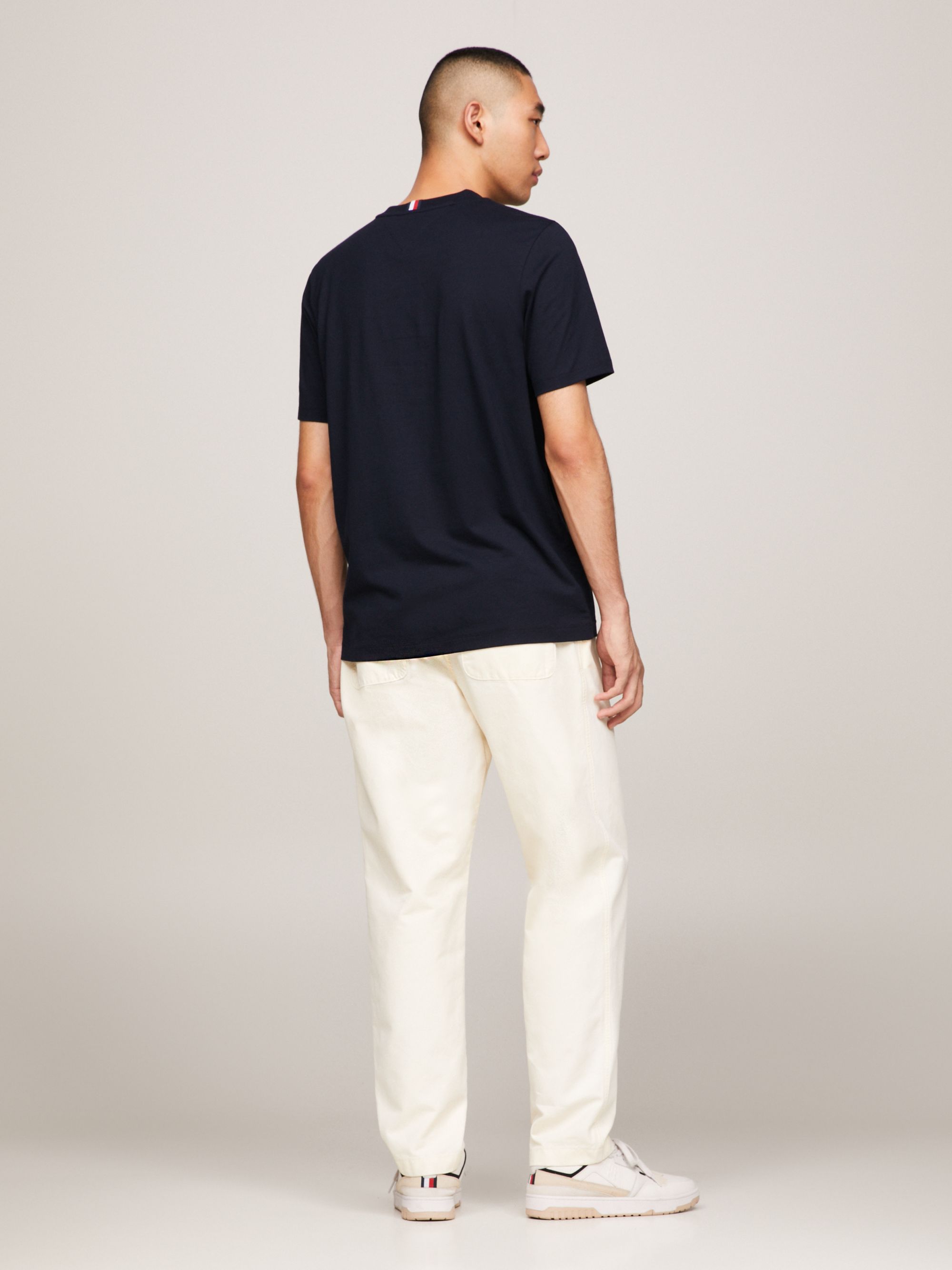 Camiseta Script Logo Azul Marino | Tommy Hilfiger · imagen 6