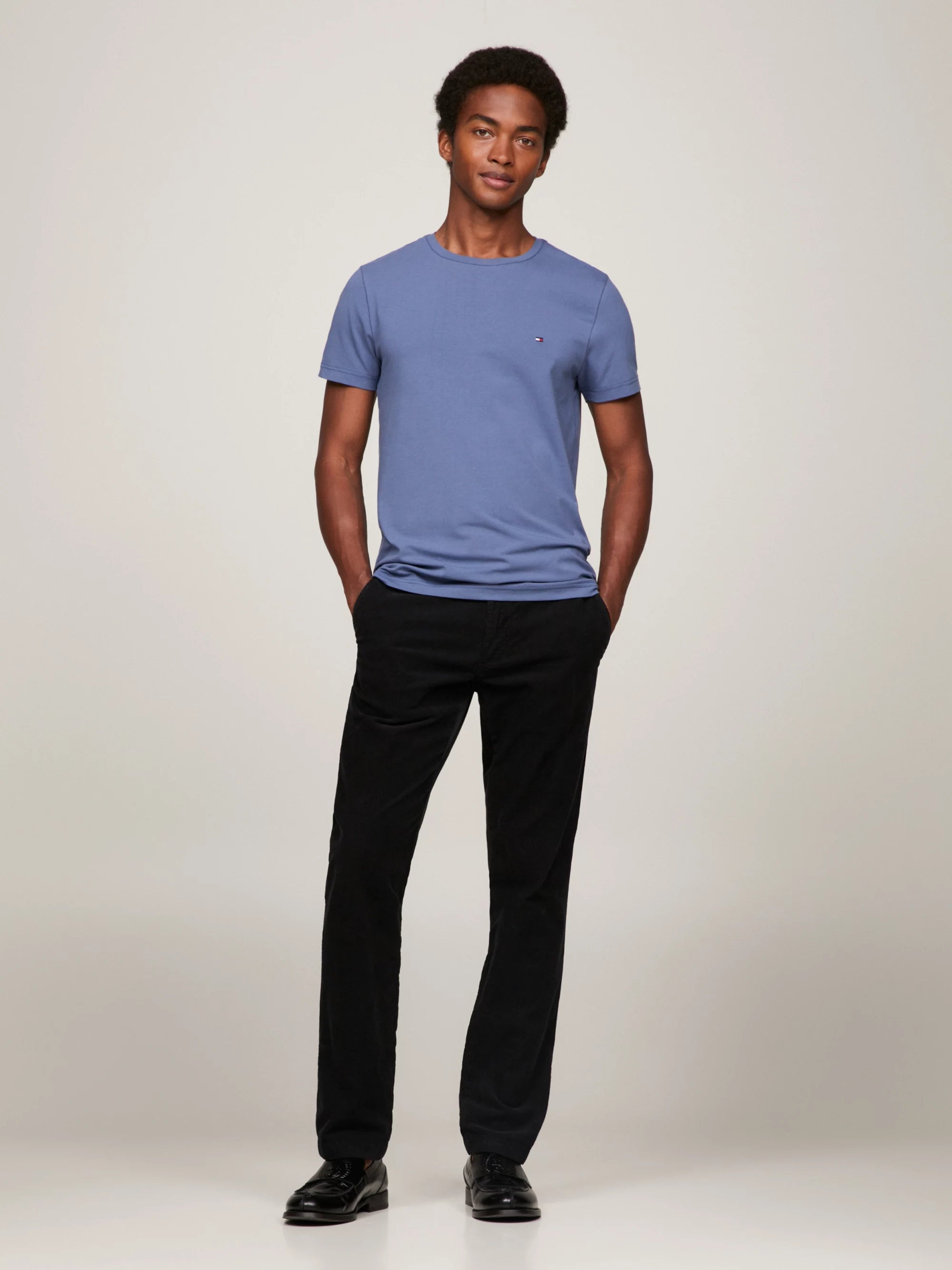 Camisetas Tommy Hilfiger Hombre Stretch Slim Fit Tee · Azul marino · imagen 2