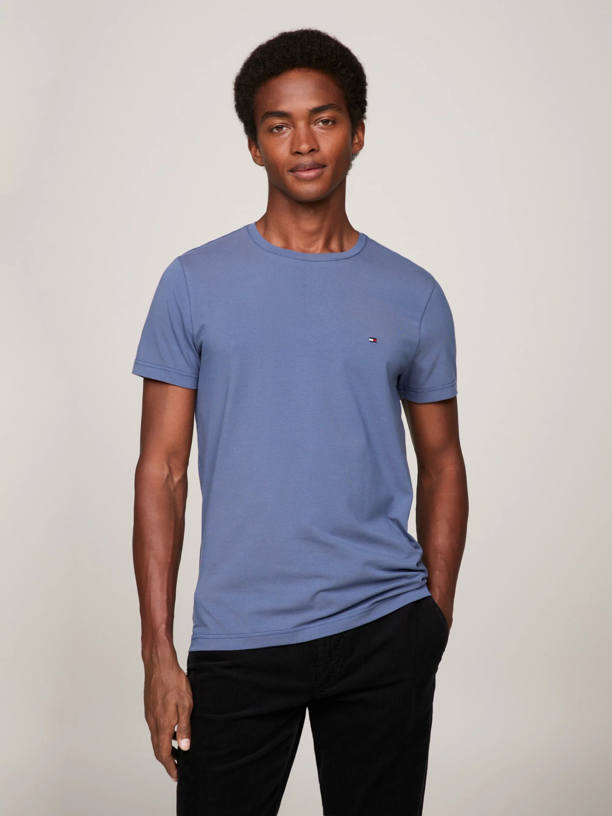 Camisetas Tommy Hilfiger Hombre Stretch Slim Fit Tee · Azul marino · imagen 1