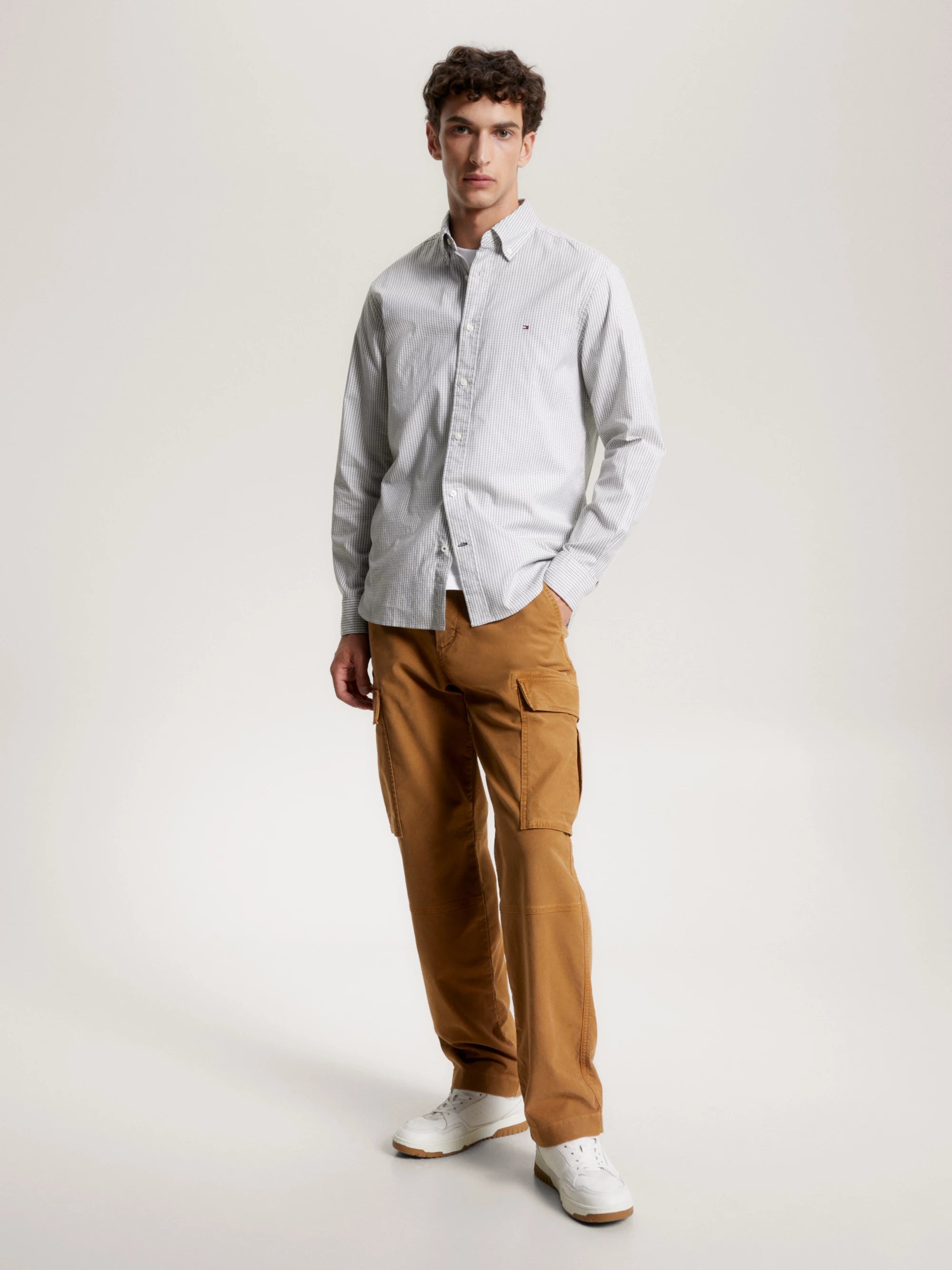 Camisas Tommy Hilfiger Hombre Natural Soft Flex Print Rf Shirt · imagen 2
