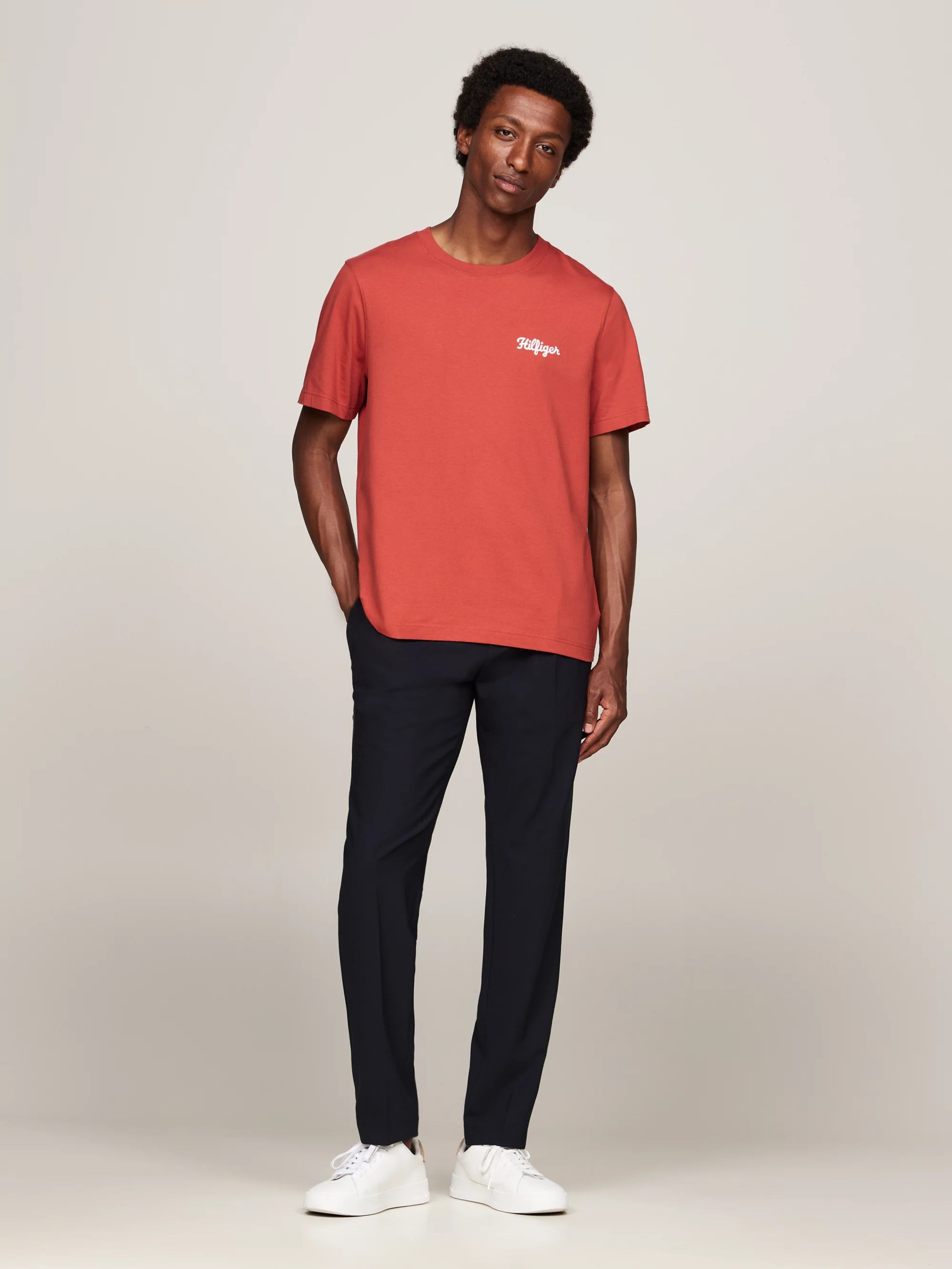 Camisetas Tommy Hilfiger Hombre Hilfiger Chain- Stitch Tee · Rojo Azul marino · imagen 2