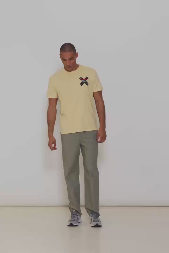Camiseta Classic Amarillo Claro | Blue Banana · imagen 11