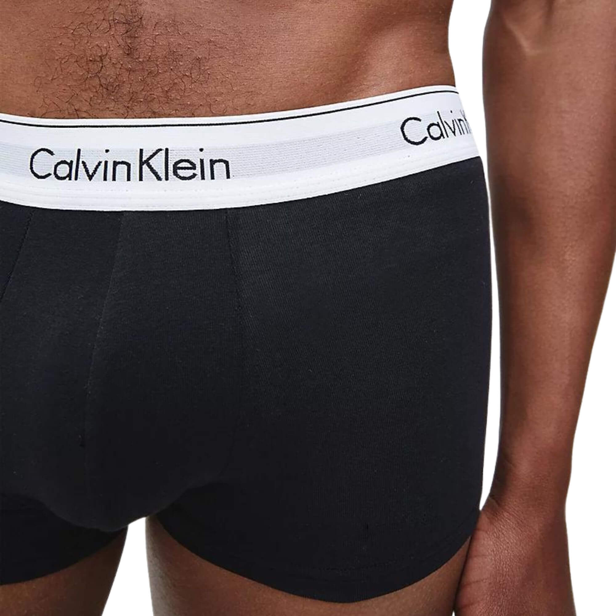 0000u2664g998 Calzoncillo Boxer Calvin Klein 3P Low Rise Trunk · Negro Gris ref. 0000u266 · imagen 4