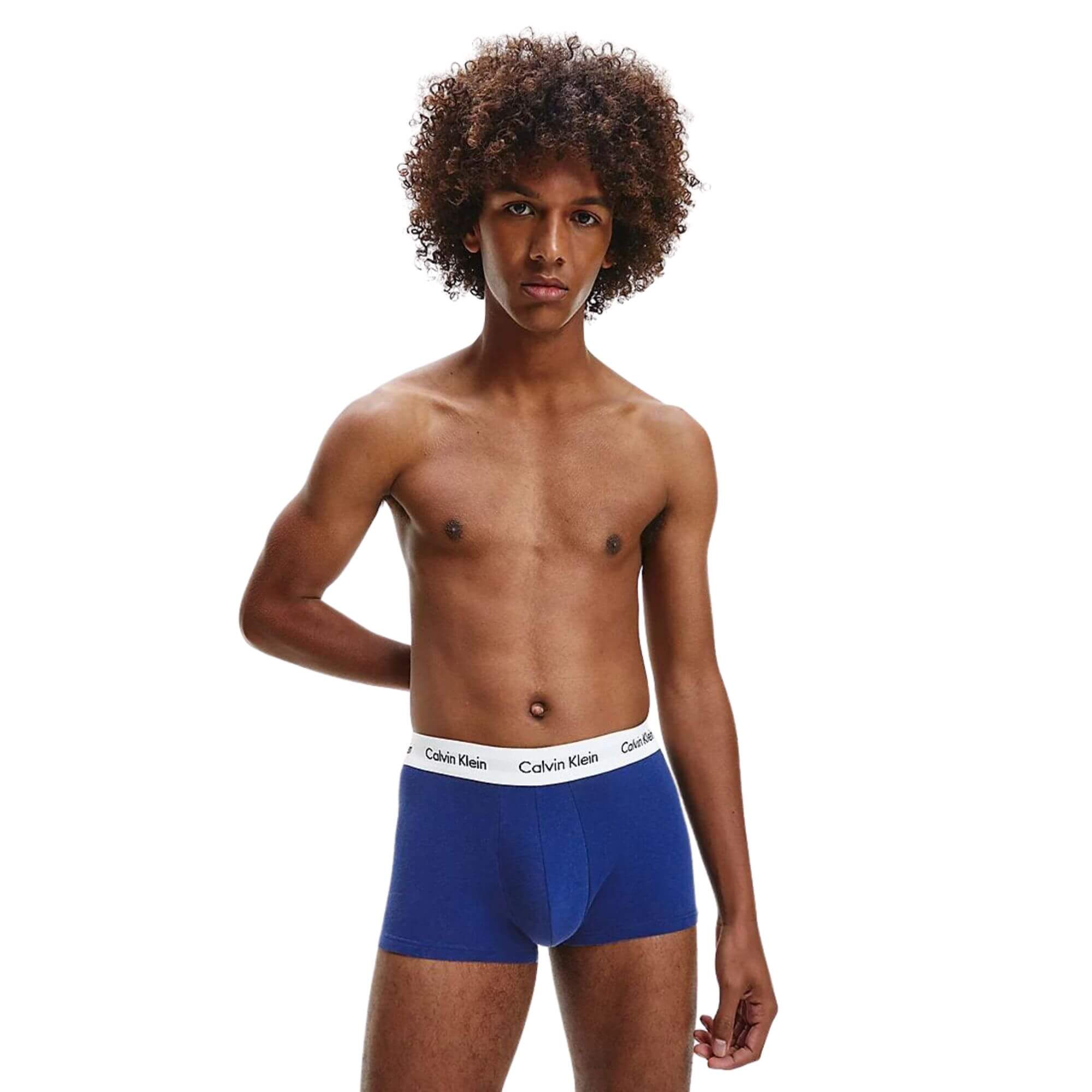 0000u2664gi03 Calzoncillo Boxer Calvin Klein 3P Low Rise Trunk · Azul marino Blanco · imagen 5
