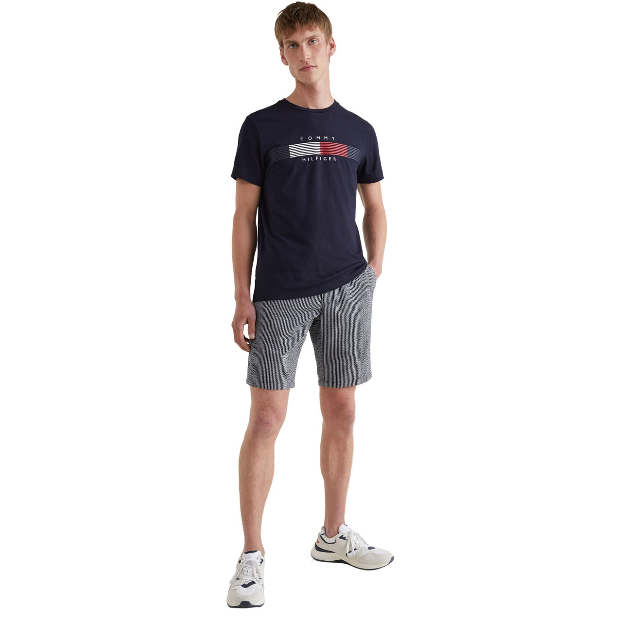 Camisetas Tommy Hilfiger Hombre Chest Corp Stripe Graphic Tee - Medina Menswear®